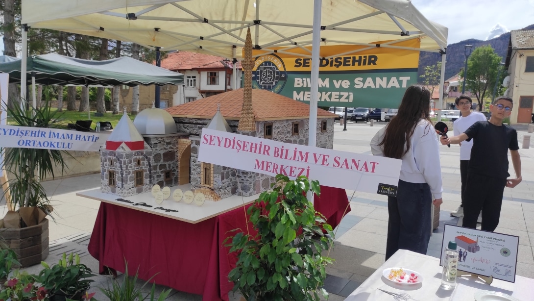 SEYYİD HARUN VELİ CAMİİNDE BİLİM VE SANATIN BULUŞMASI